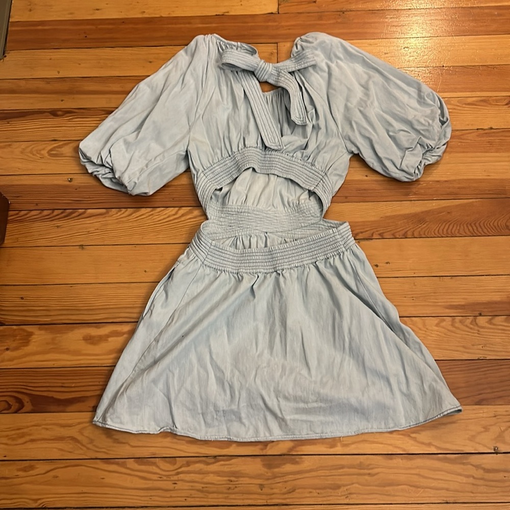 Love the Label Anthropologie backless chambray size medium dress - Picture 5 of 5